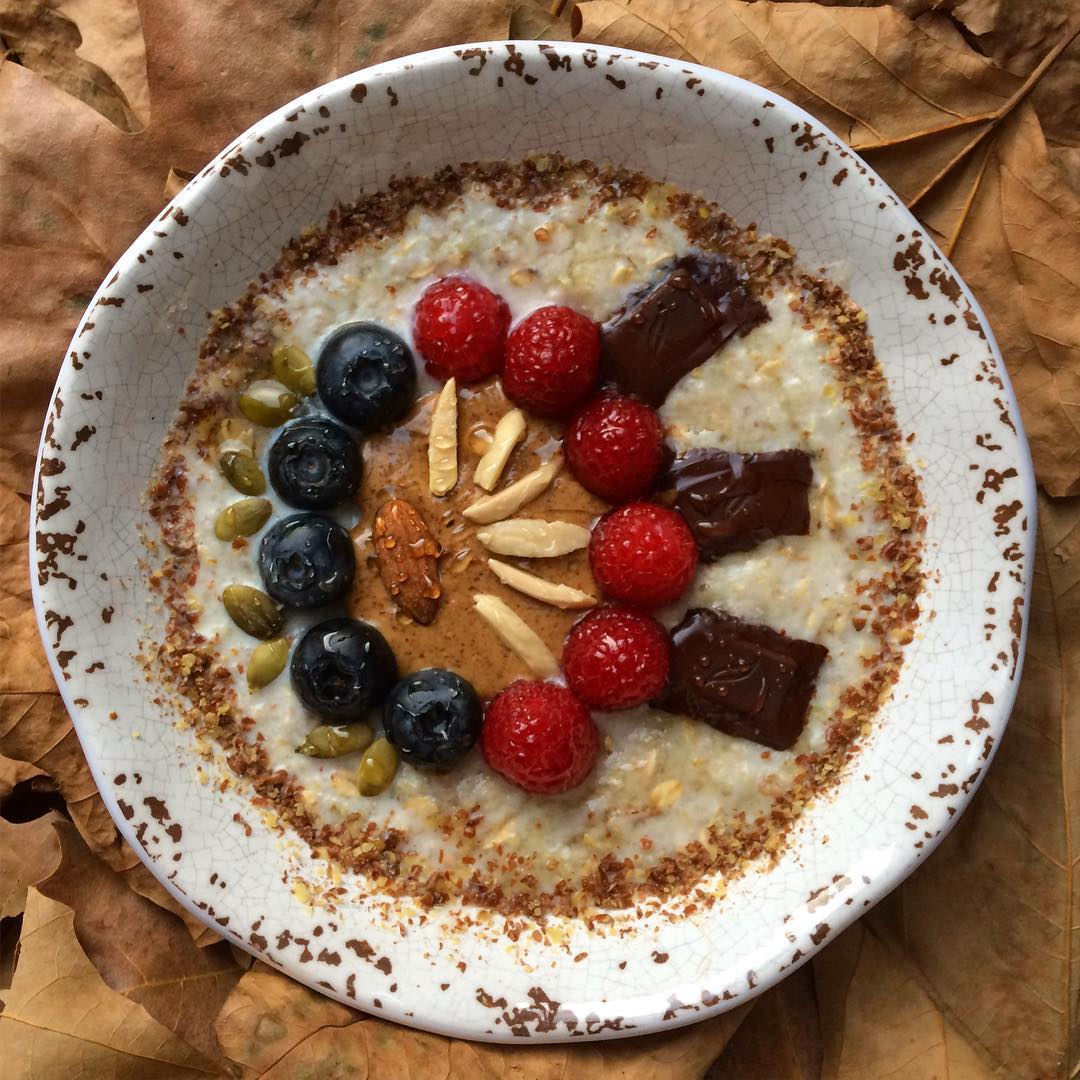 Warm Buckwheat and Oat Breakfast Porridge