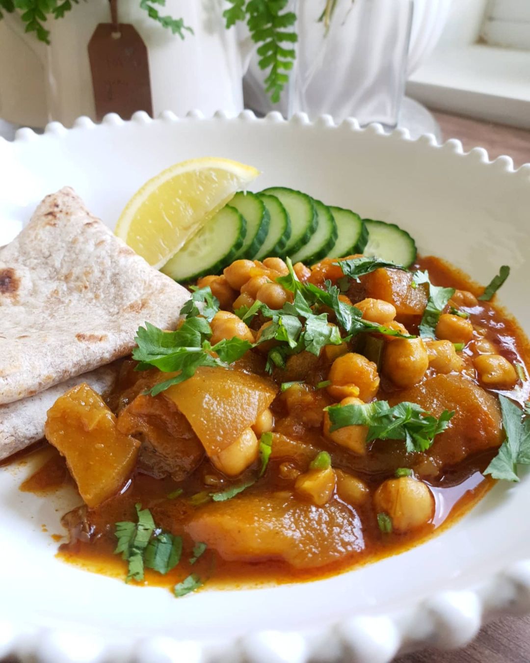 Aubergine & Chickpea Curry