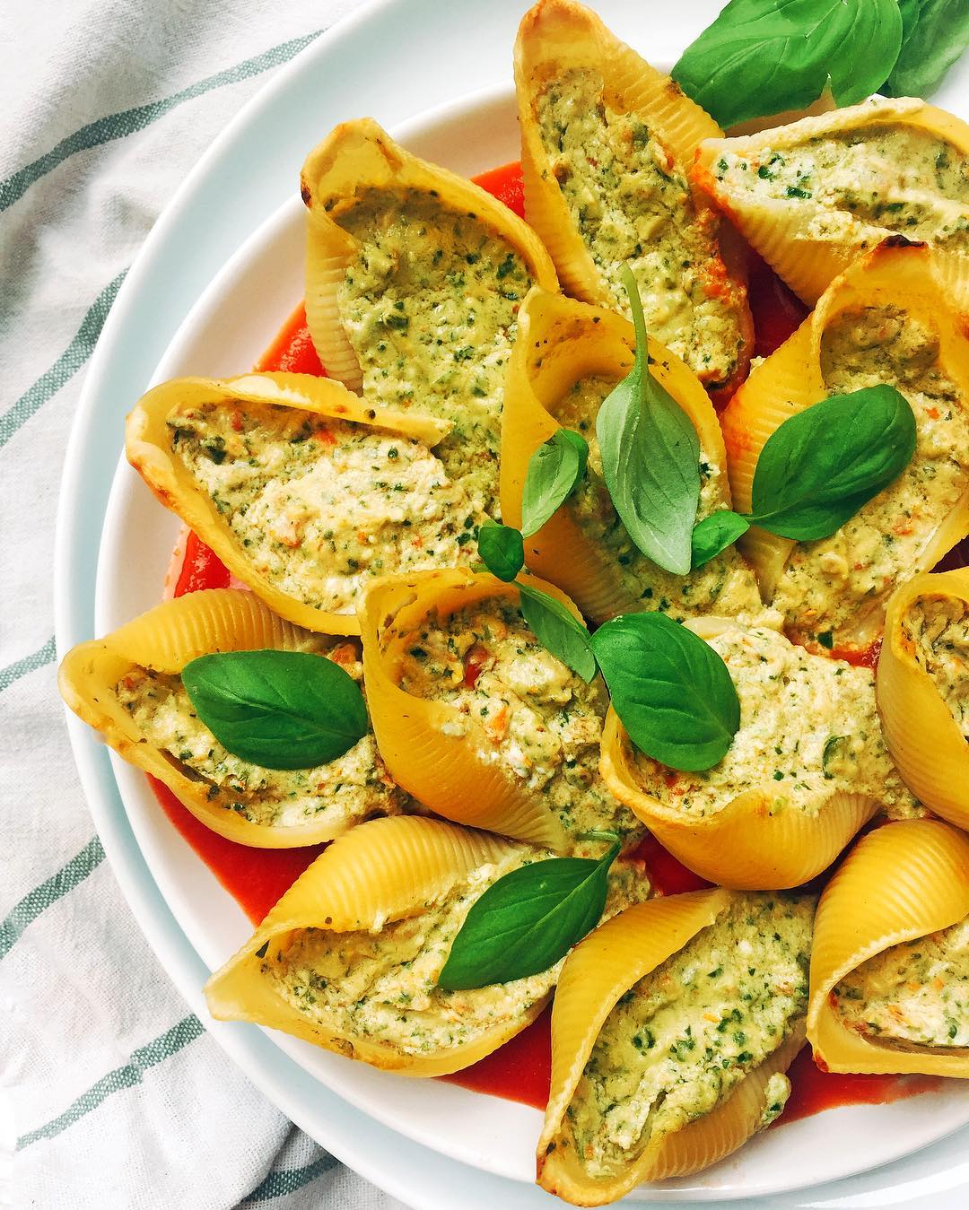 Vegan Stuffed Pasta Shells