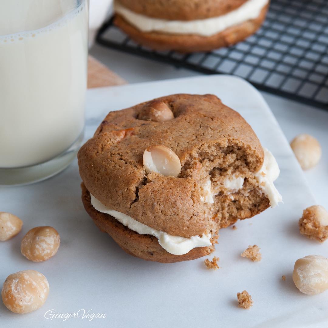 Macadamia and Mango Cookies