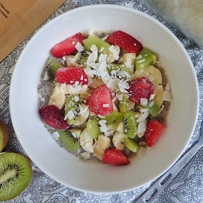 Fruit-Topped FODMAP-Friendly Chia Seed Pudding