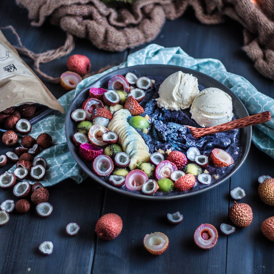 Blue Bubblegum Smoothie Bowl