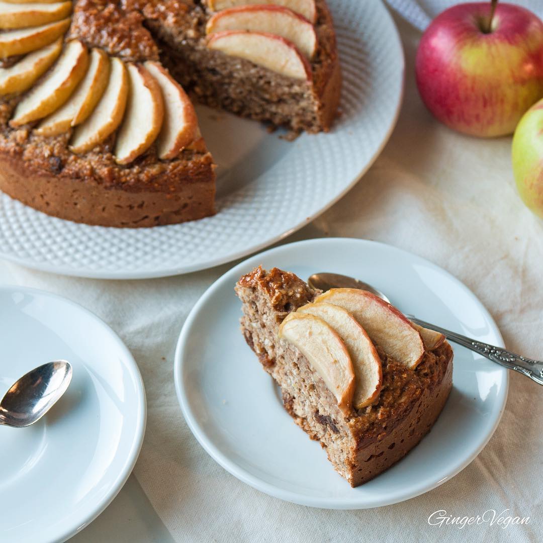 Apple Power Cake