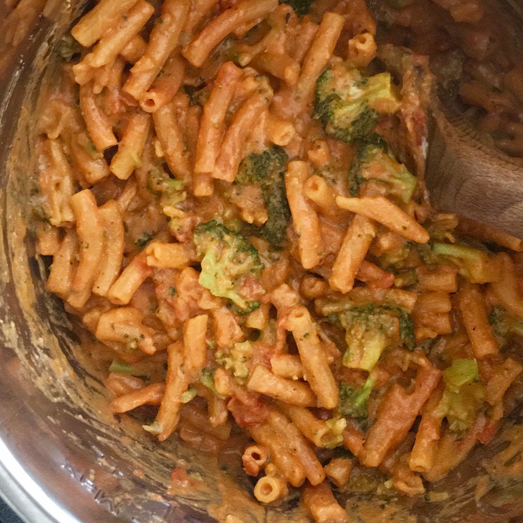 One-Pot Creamy & Spicy Red Lentil Pasta with Broccoli