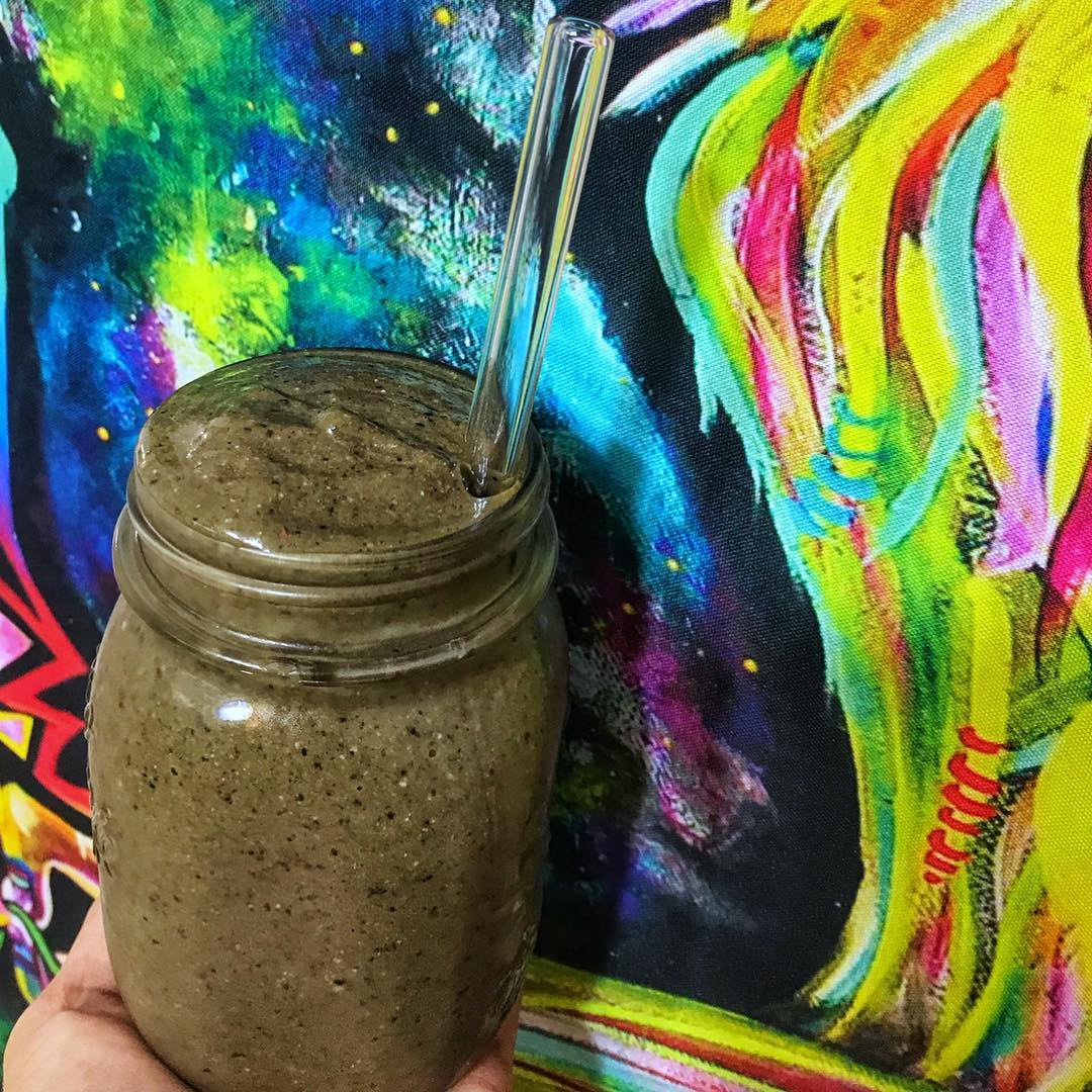 Healthy Pre and Post Workout Green Smoothie