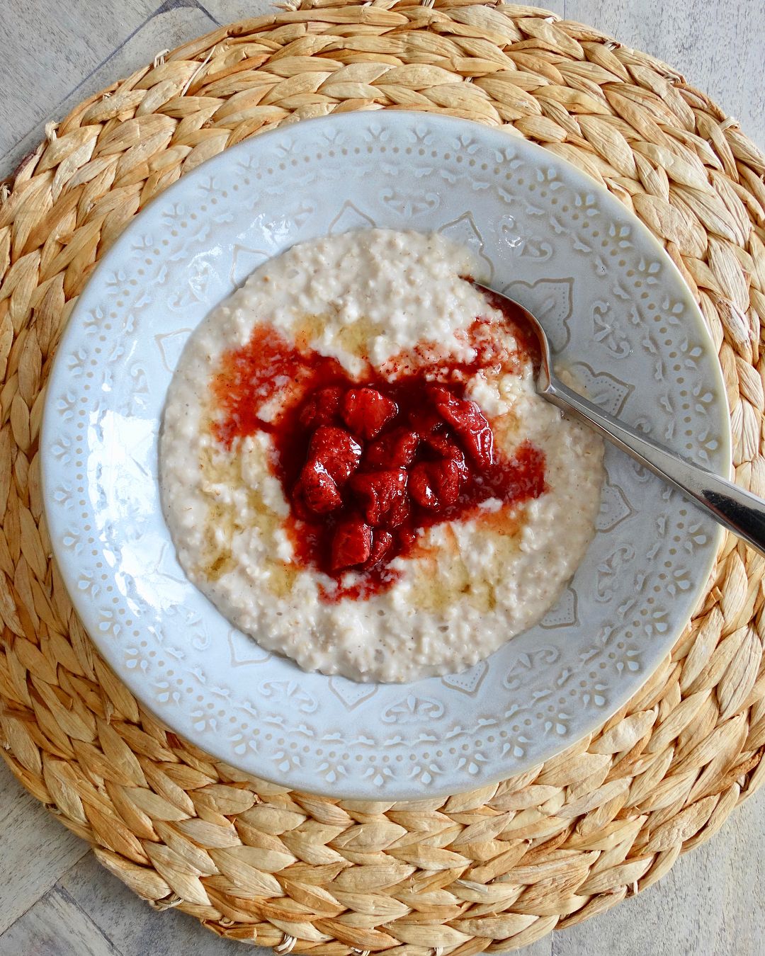 Porridge with Roasted Strawberries and Sumac