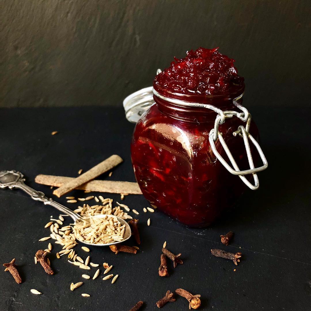 Sweet and Spicy Beetroot Apple Chutney