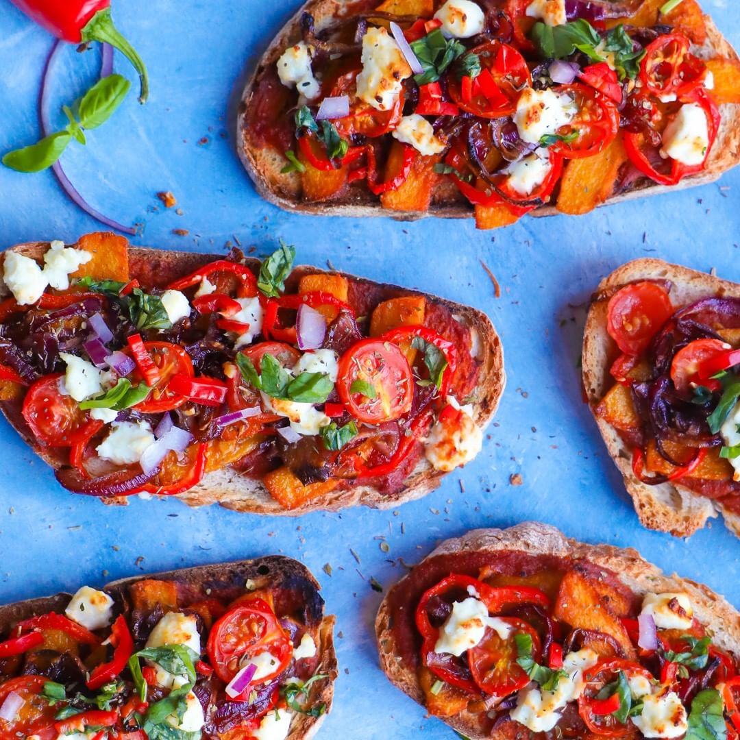 Spiced Pumpkin, Caramelised Onion & Goats Cheese Crostinis