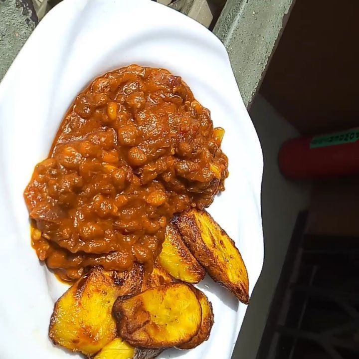 Nigerian Porridge Beans and Pan Fried Plantain