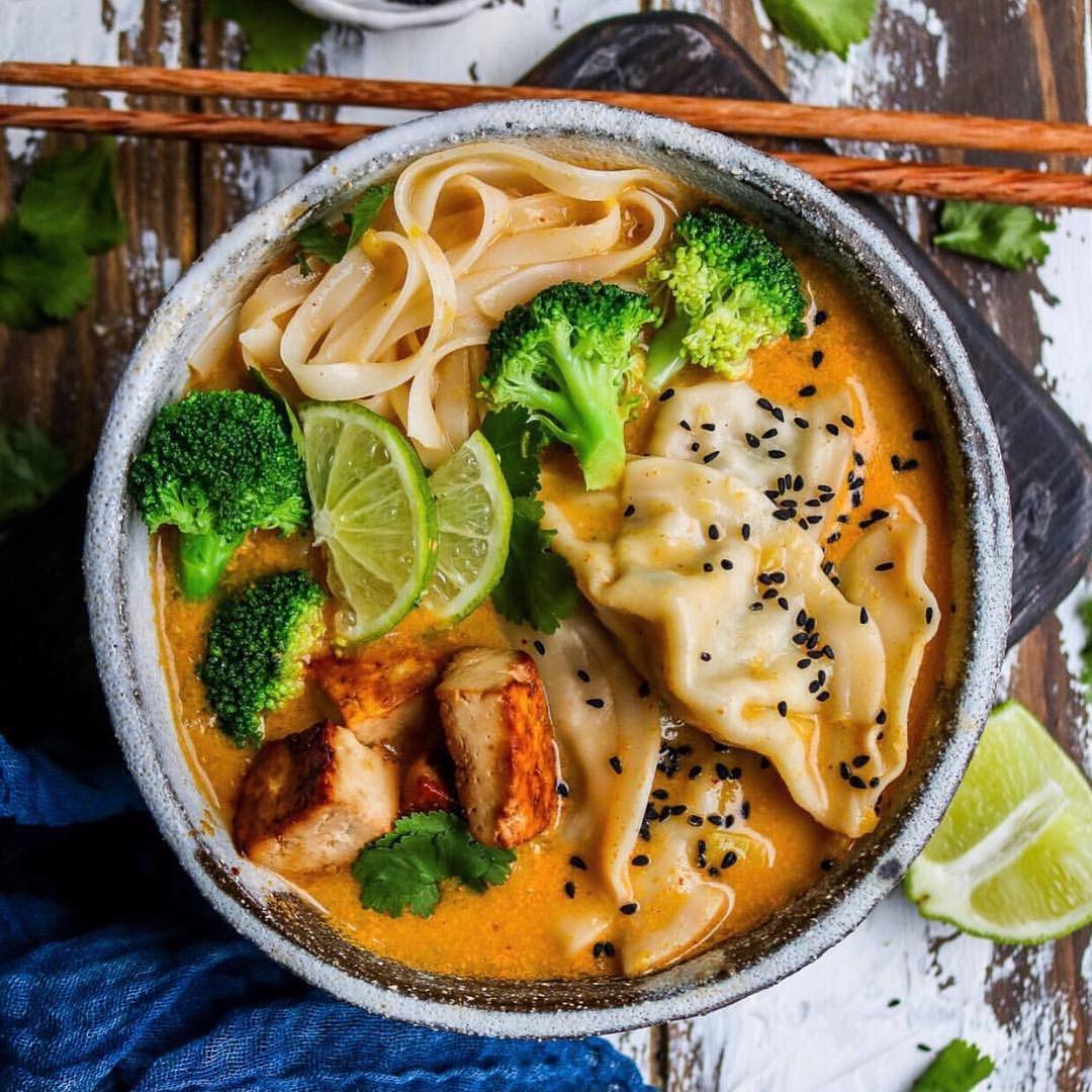 Vegan Red Thai Curry Soup with Rice Noodles, Dumplings, Broccoli and Tofu