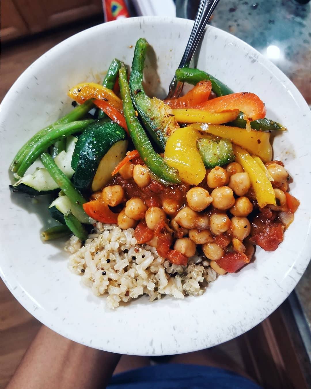 15 Minute Vegan Chickpea Fajita Bowl