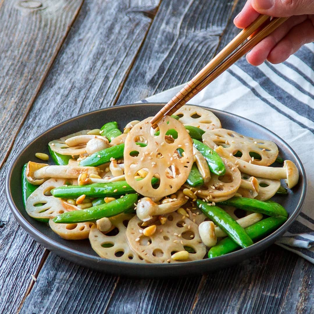 Stir Fry Lotus Root (莲藕)