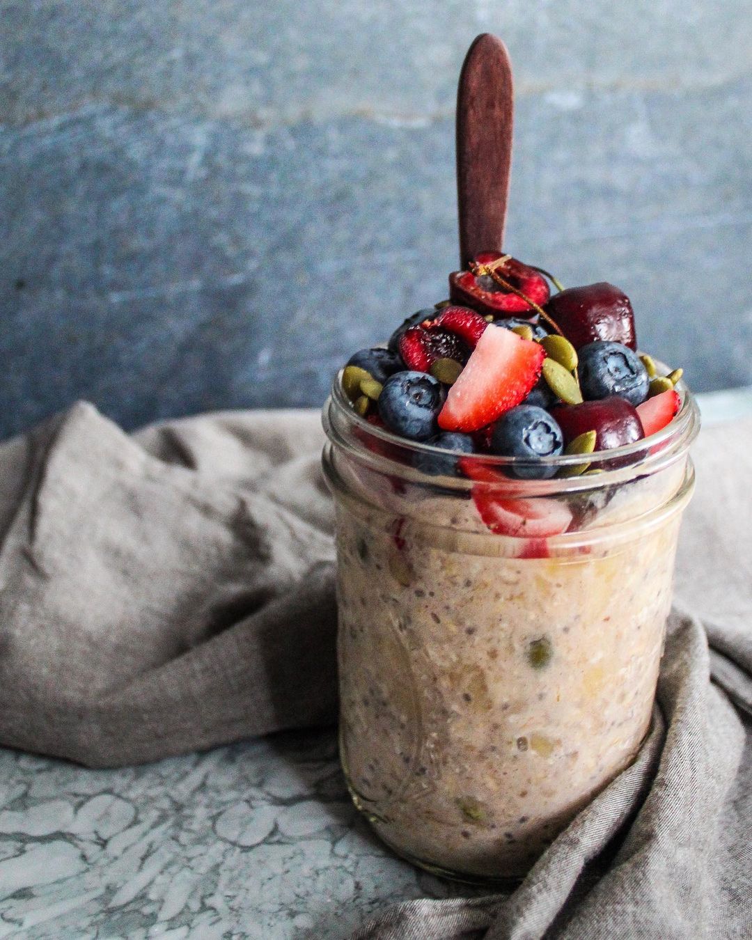Simple Overnight Oats with Banana and Nuts