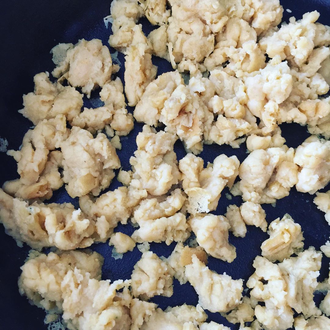 Quick and Easy Chickpea Scramble Meal