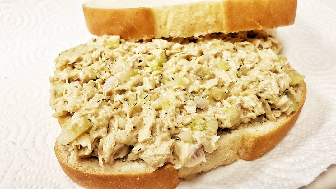 Vegan Tuna Salad with Lemon and Dill