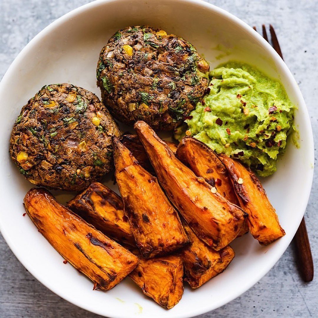 Easy Yummy Black Bean and Corn Burgers