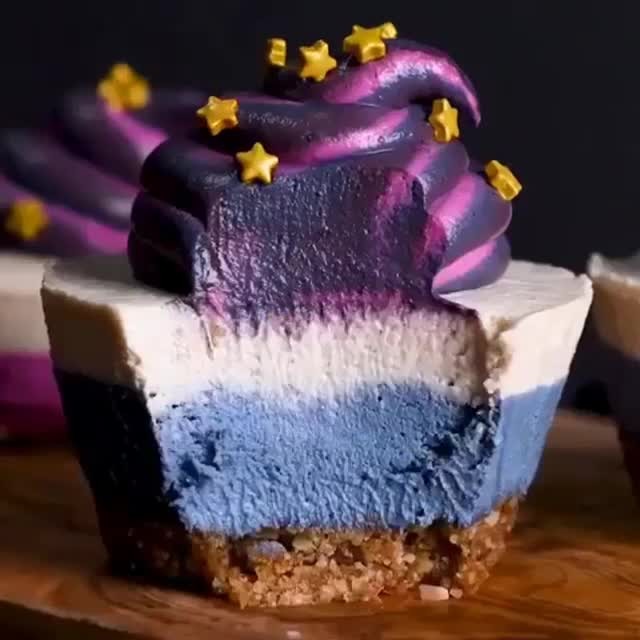 Mini Galaxy Vegan Cheesecakes