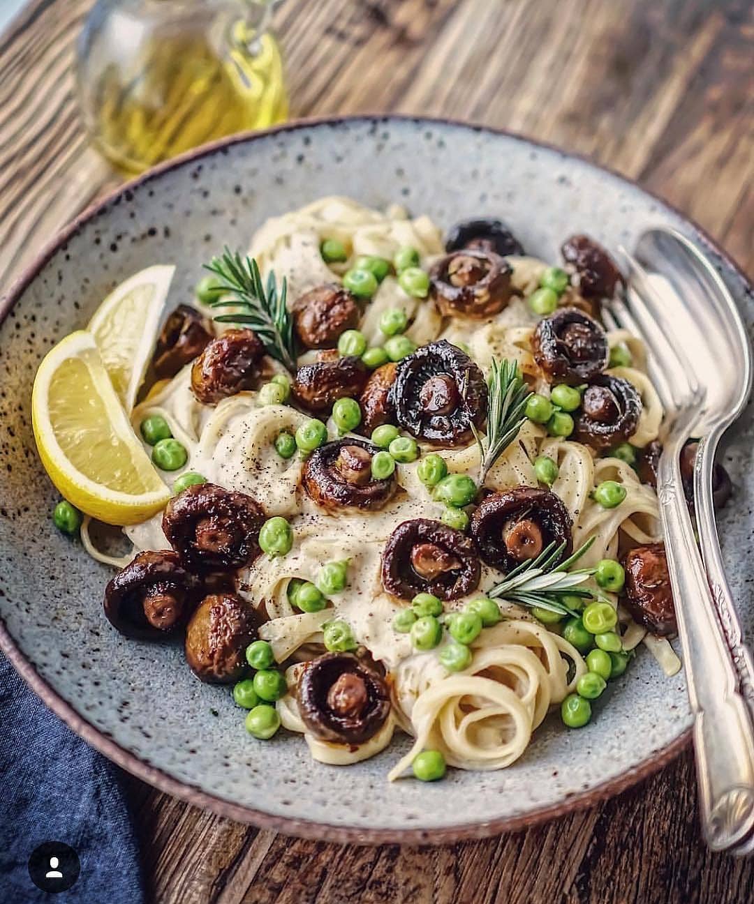 Cashew Alfredo Chickpea Fettuccine, Rosemary Infused Roasted Mushrooms, Green Peas