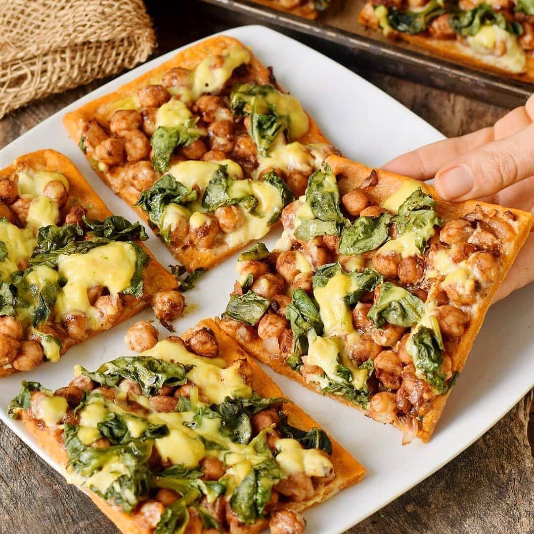 Chickpea Spinach Pizza