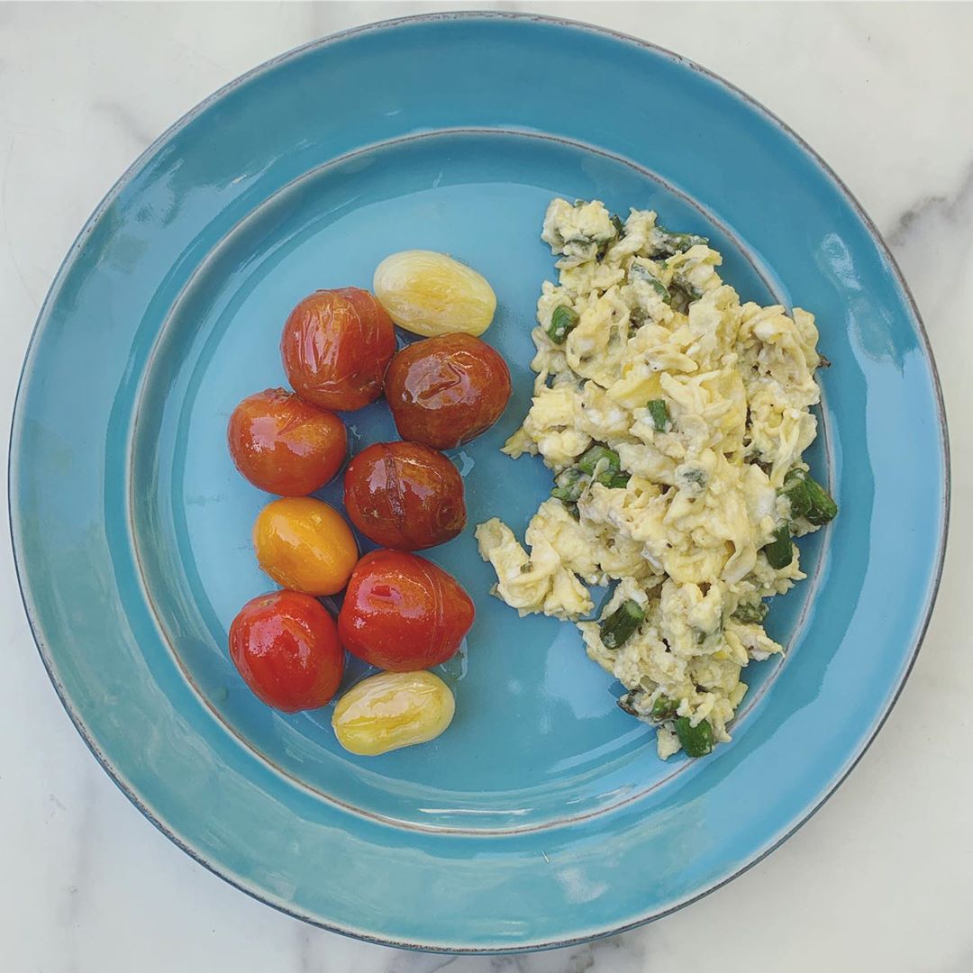 Scrambled Eggs with Asparagus + Blistered Tomatoes