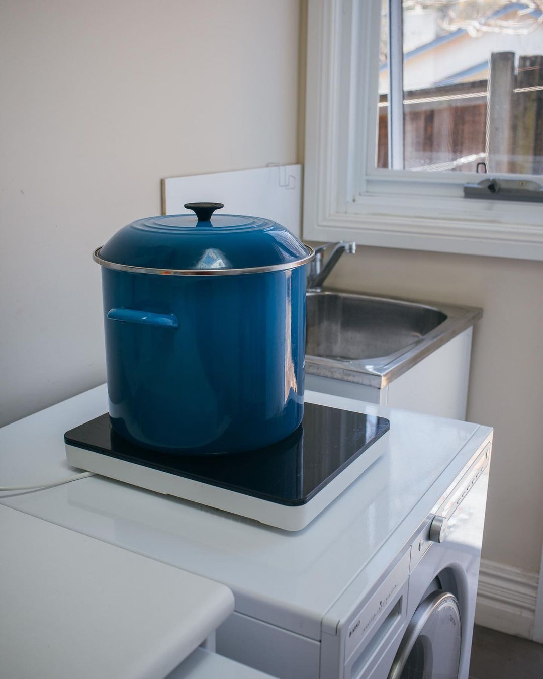Laundry Demi-Glace