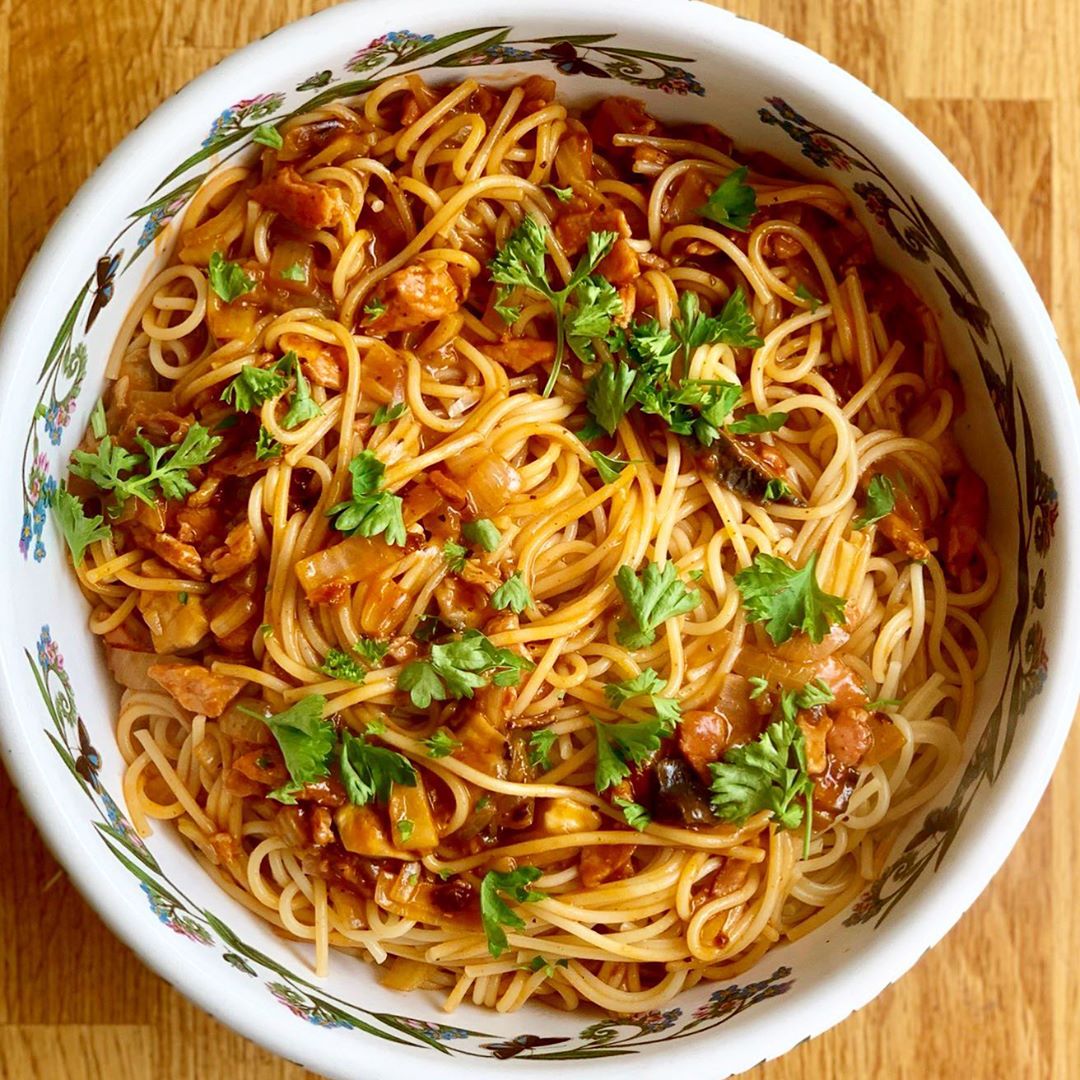 Smoky Bacon, Mushroom, and Tomato Spaghetti