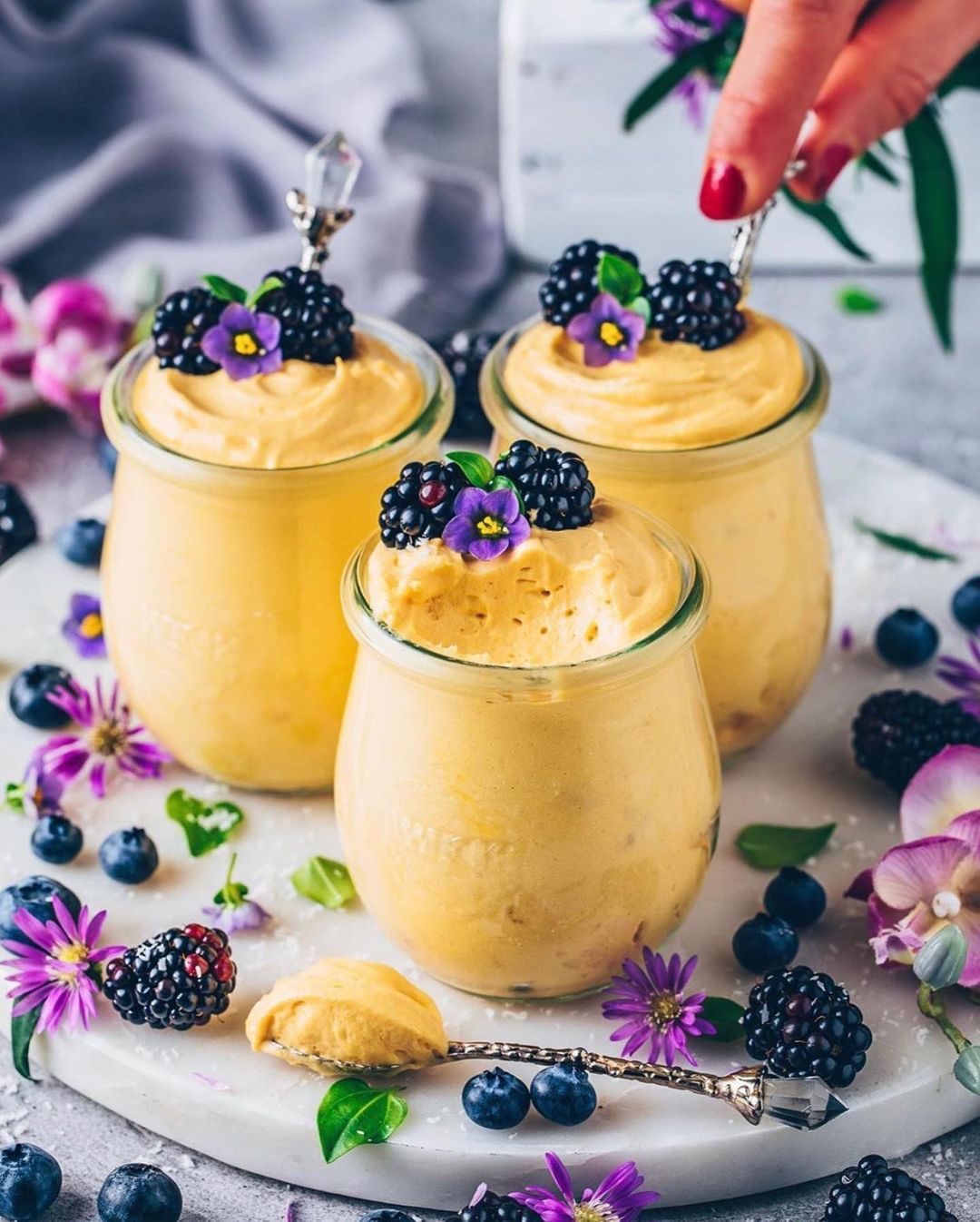 Simple Vegan Light & Fluffy Mango Mousse