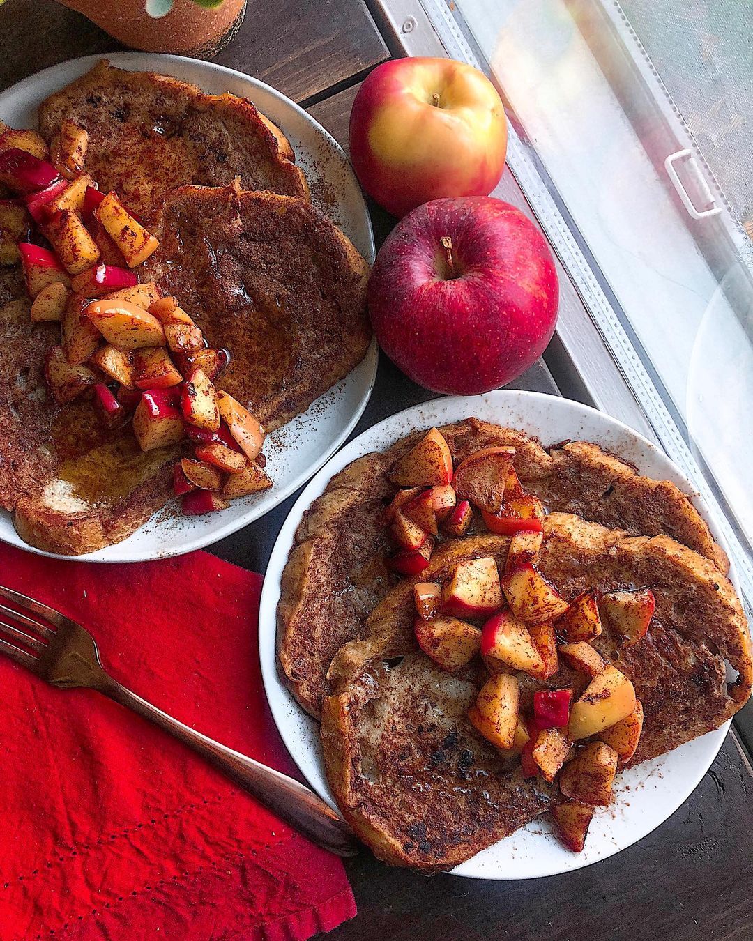 Vegan Cinnamon Apple French Toast