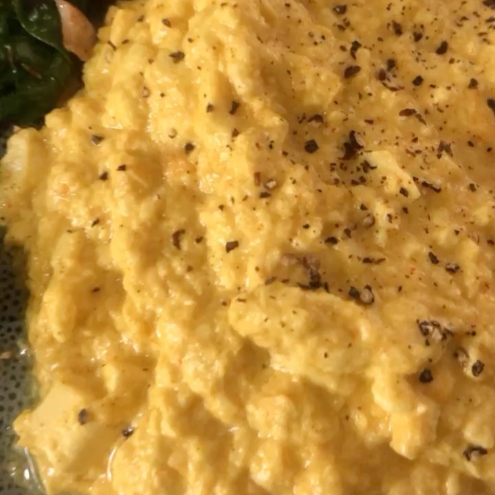 Vegan Scrambled Eggs