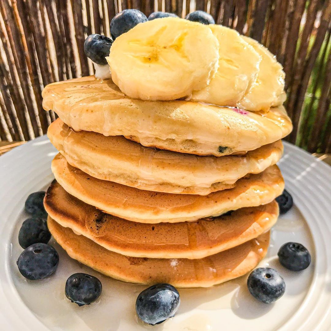 Fluffy Blueberry Pancakes