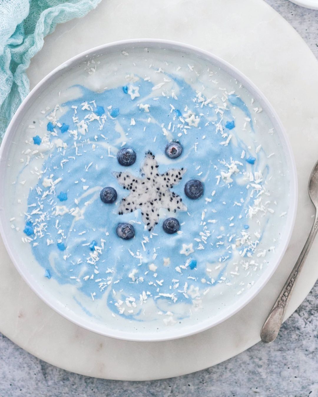 Frozen 2 Smoothie Bowl