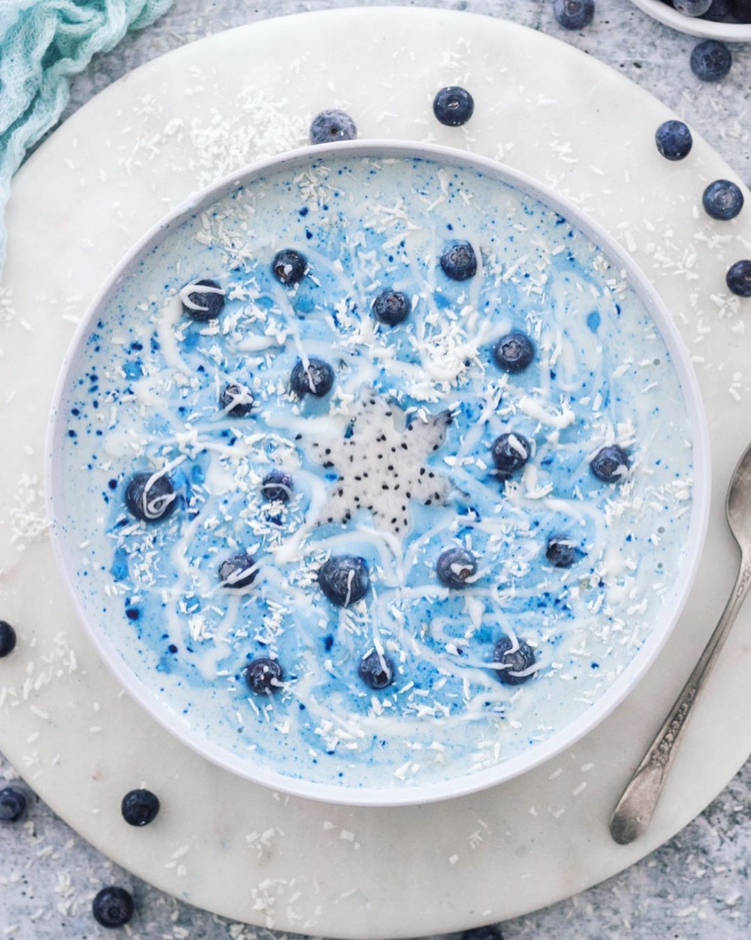 Frozen 2 Smoothie Bowl