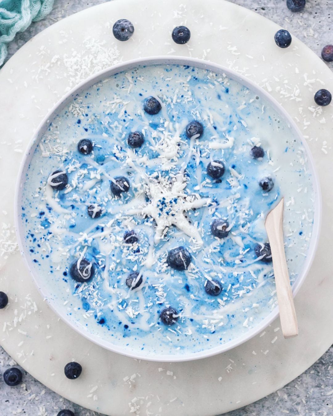 Frozen 2 Smoothie Bowl