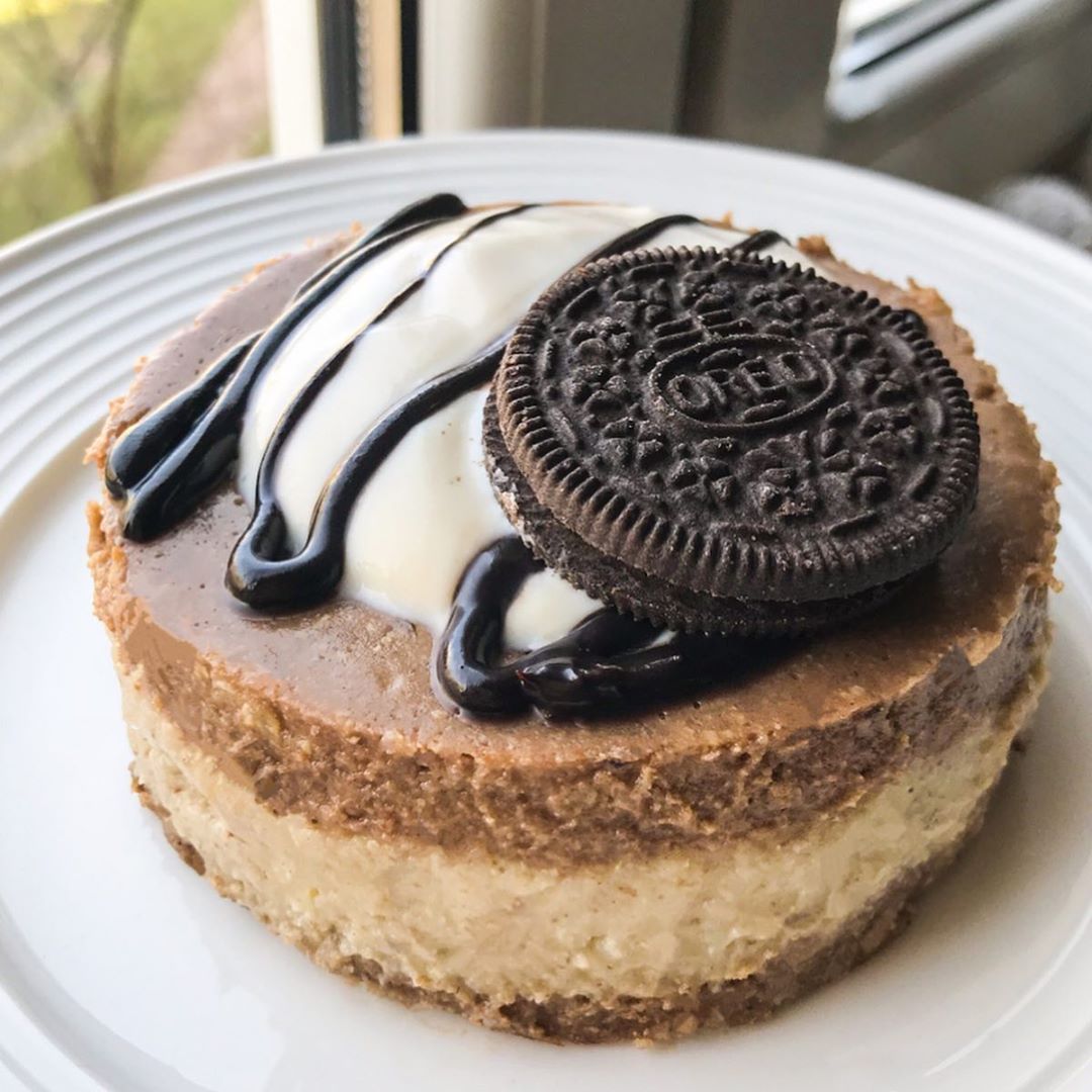 Oreo Oatmeal Cheesecake