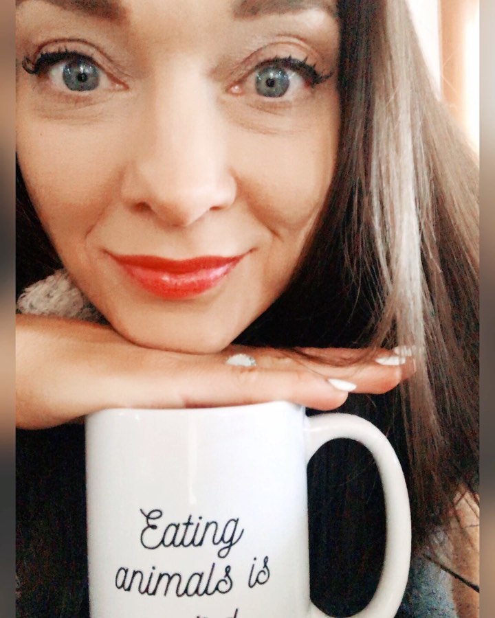 Simple Homemade Hot Chocolate with Dates