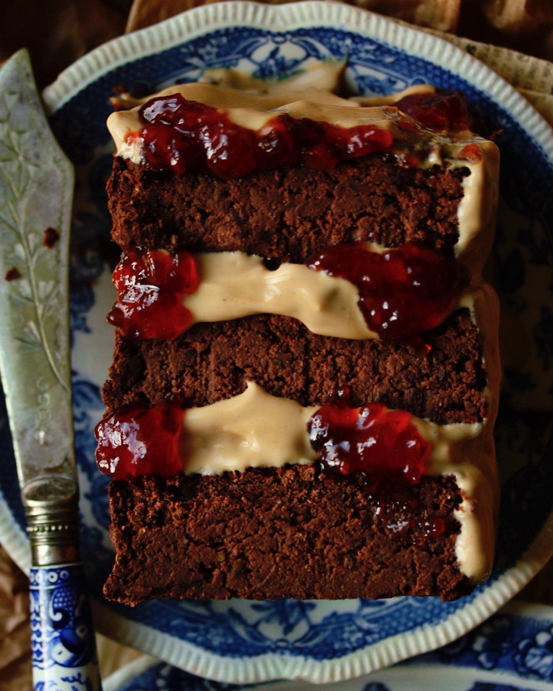 Vegan Gingerbread Hot Chocolate, Tahini & Jam Breakfast Cake