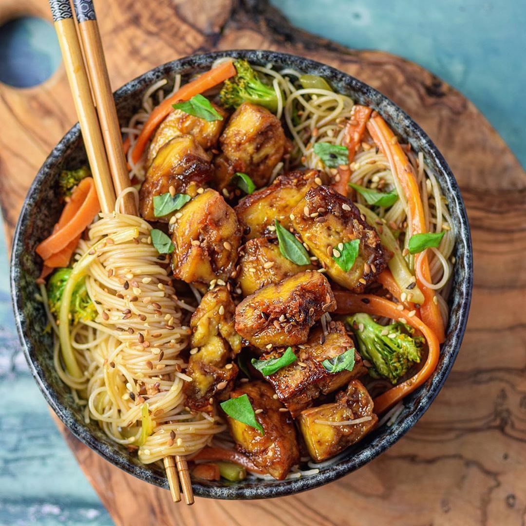 Glossy Slurpy Noodles with Crispy Sweet and Sour Tofu