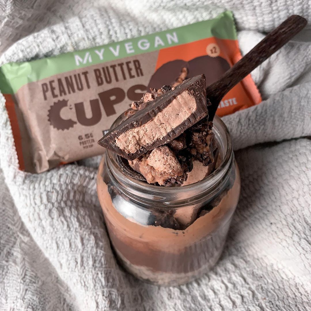 Overnight Oats Layered With Aquafaba Chocolate Mousse Peanut Butter Recipe Monchef