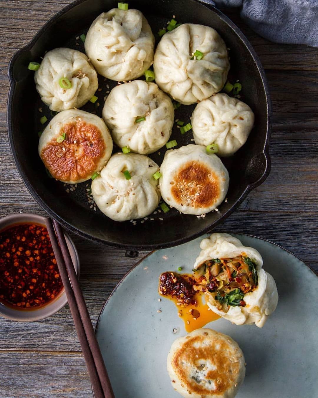 Pan-Fried Veggies Steamed Bun - Sheng Jian Bao