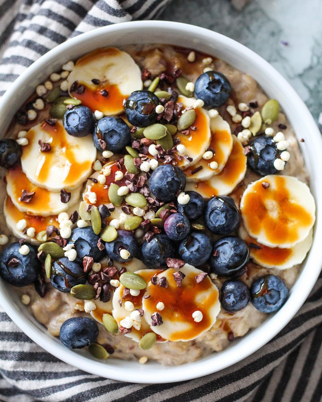 Tahini Date Oatmeal