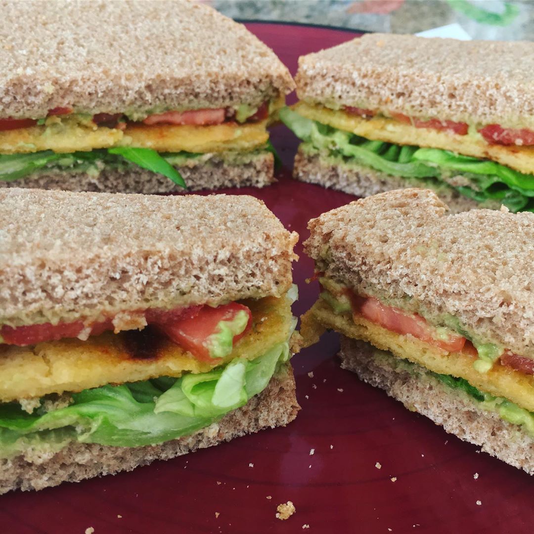 #Berlinnaturalbakery #Speltbread, Mashed Avocado, Tomatoes, Chickpea Flour Omelette, and Lettuce