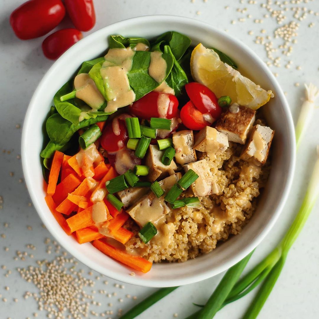 Quinoa & Tofu Power Bowl