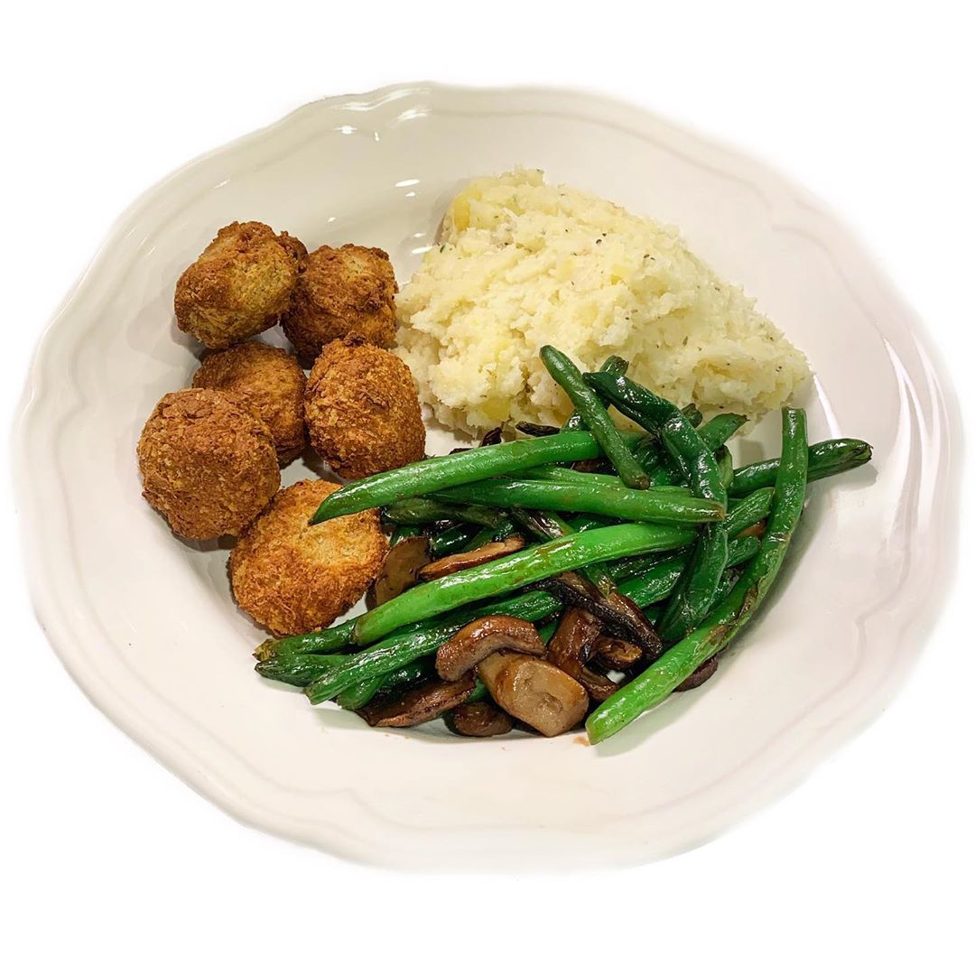 Cauliflower and Potato Mash with Garlic Pepper