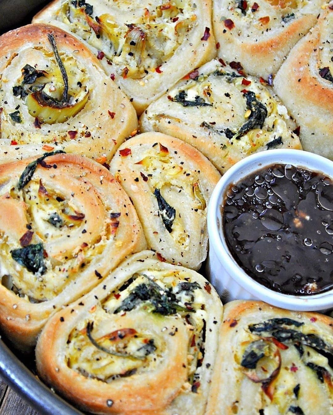 Savory Spinach and Artichoke Rolls