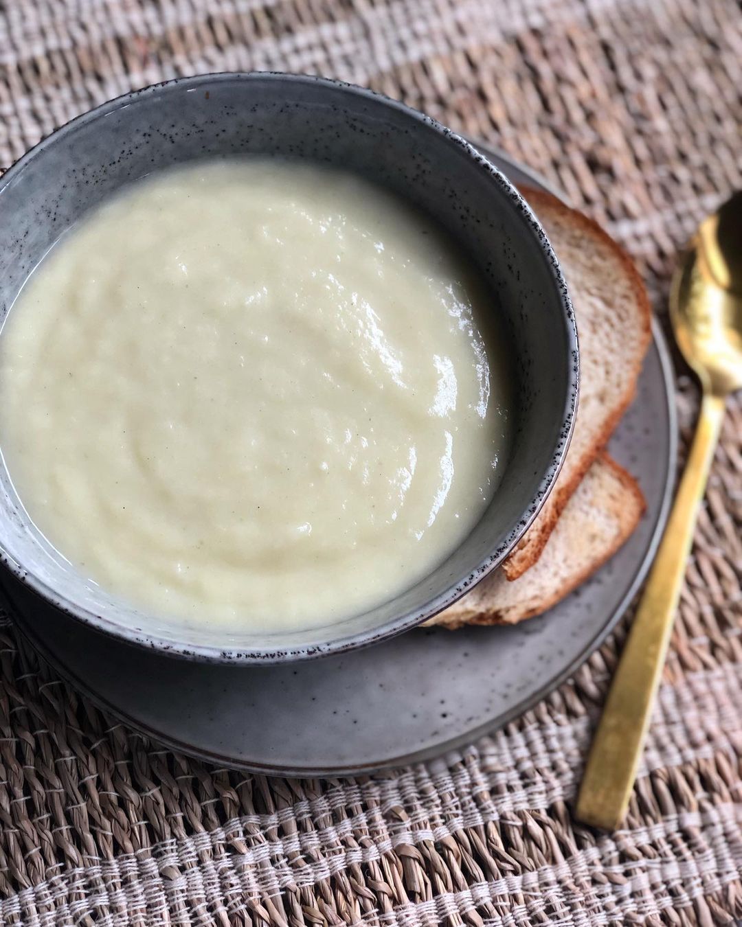 4 Ingredient Leek & Potato Soup