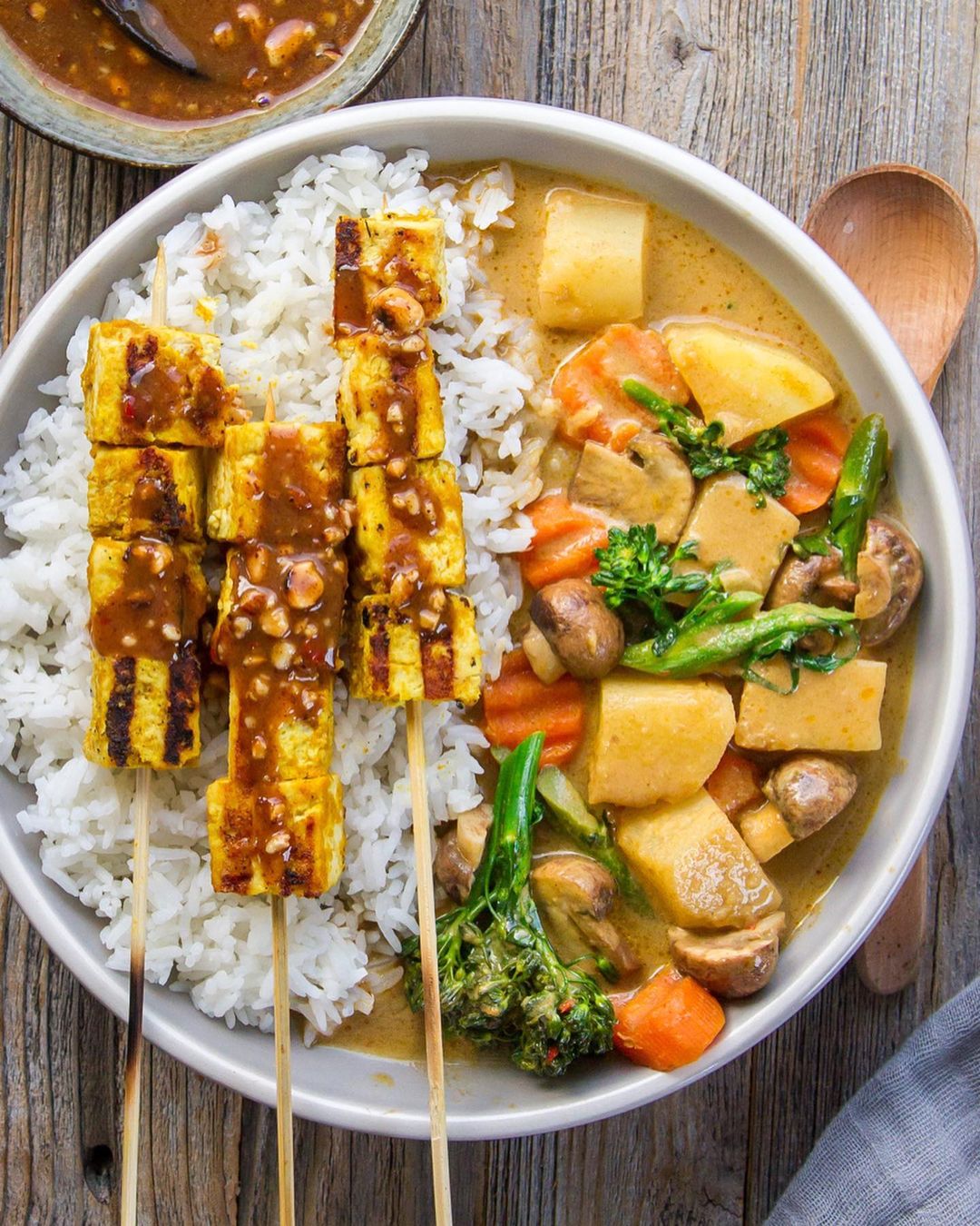 Scrumptious Satay & Yellow Curry Bowl
