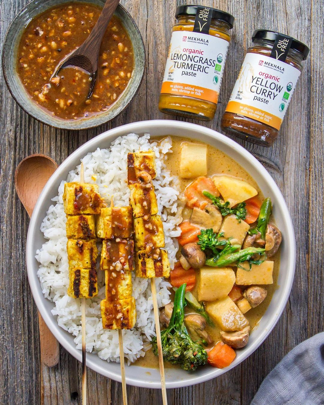 Scrumptious Satay & Yellow Curry Bowl