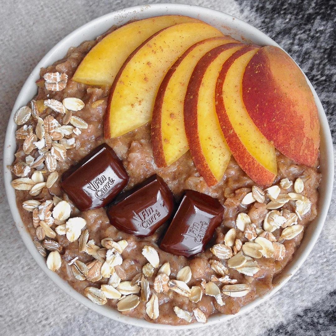 Chocolate & Peach Oatmeal