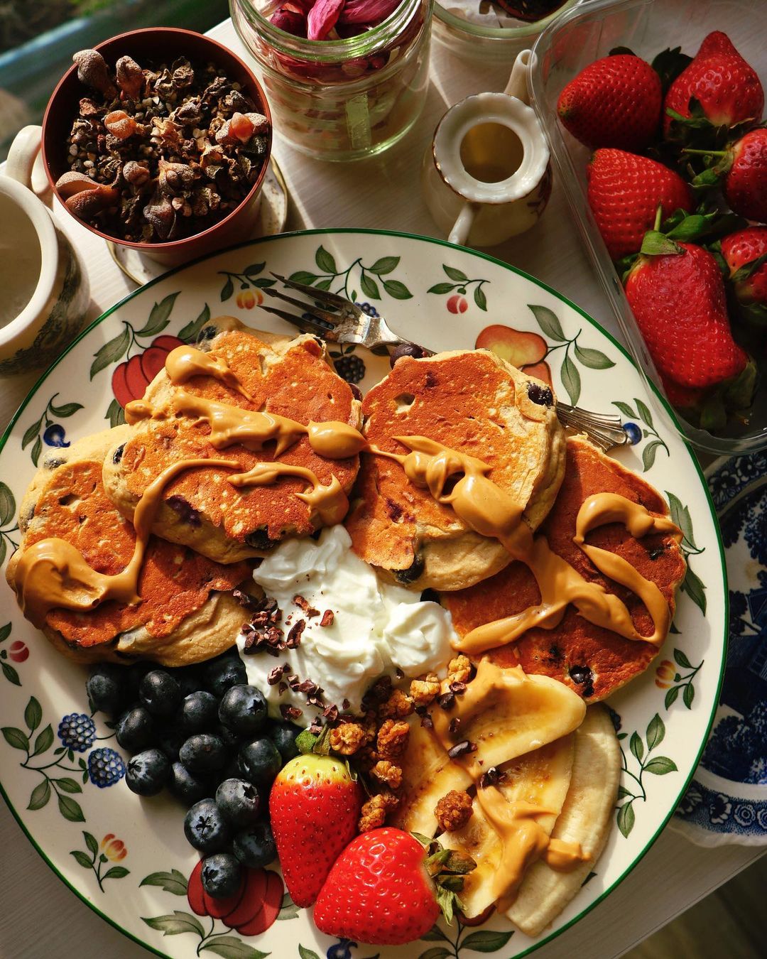 Vanilla Blueberry Muffin Protein Pancakes