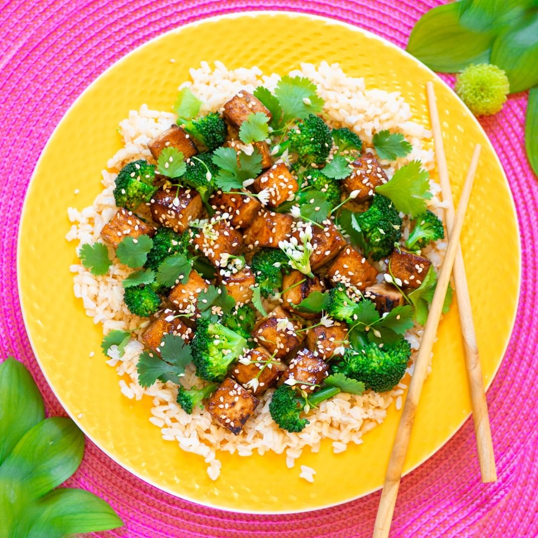 Sticky Tofu with Ginger, Sesame & Garlic